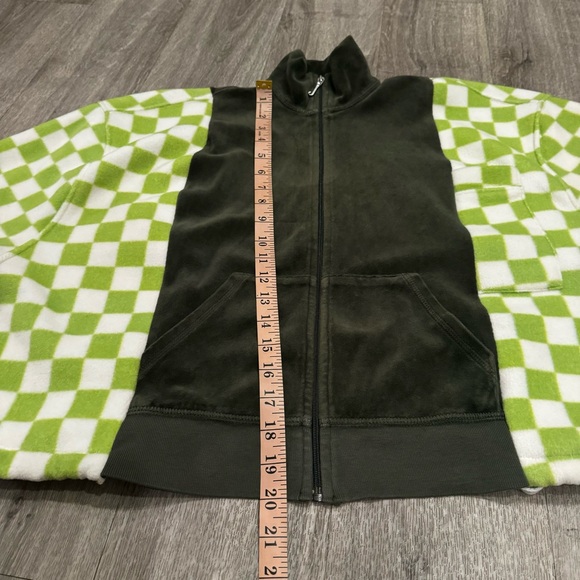 Reworked vintage juicy zip up with green and white checkered print sweater - Picture 6 of 7